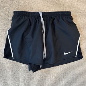 Nike Men Running 🏃‍♂️ Shorts - Black - Size L